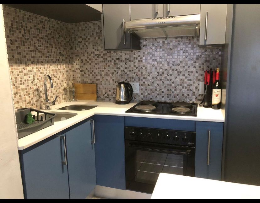 To Let 3 Bedroom Property for Rent in Zonnebloem Western Cape